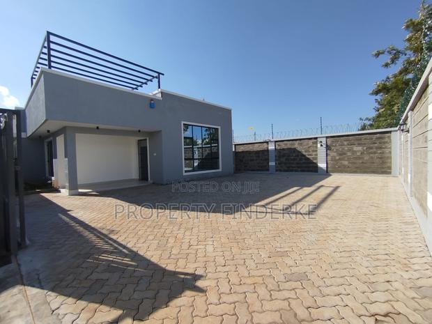 4bdrm Bungalow in Kimbo for sale