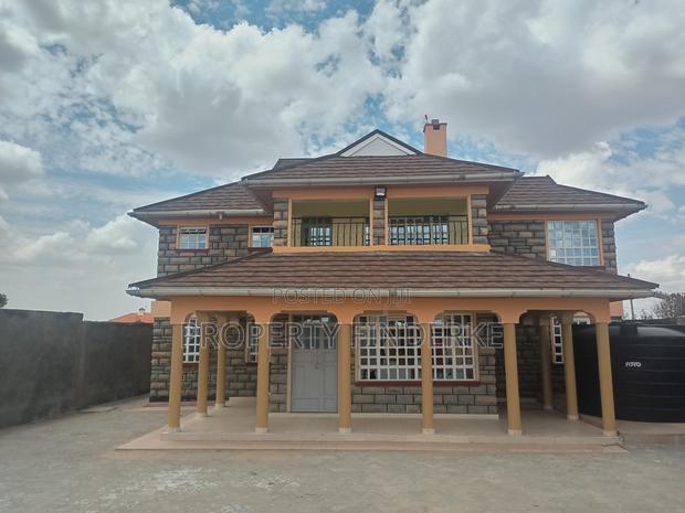 6bdrm Mansion in Kitengela for rent