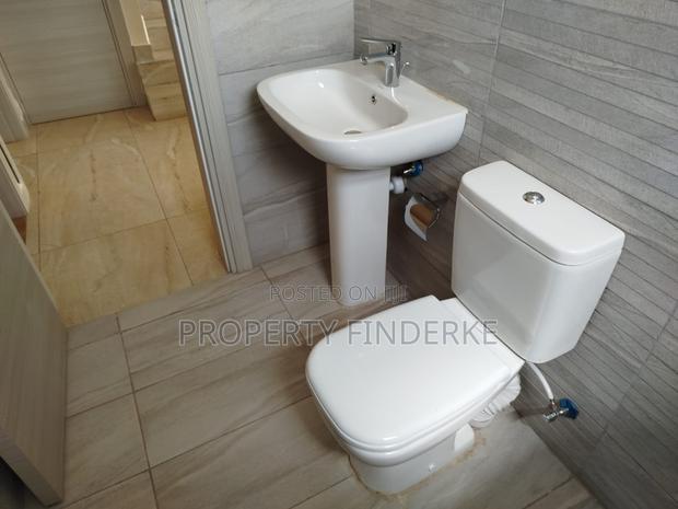 4bdrm Townhouse/Terrace in Katani for sale