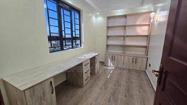 4bdrm Maisonette in Kitengela for sale