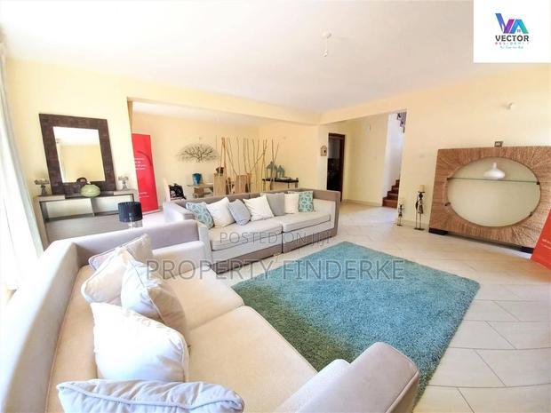 6bdrm Townhouse/Terrace in Runda for sale