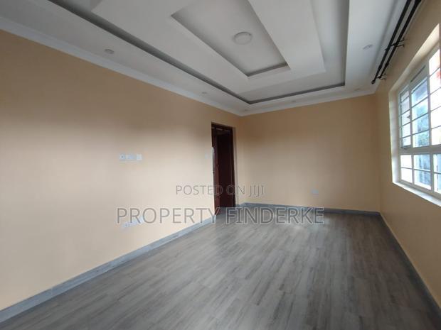 3bdrm Mansion in Kitengela for rent