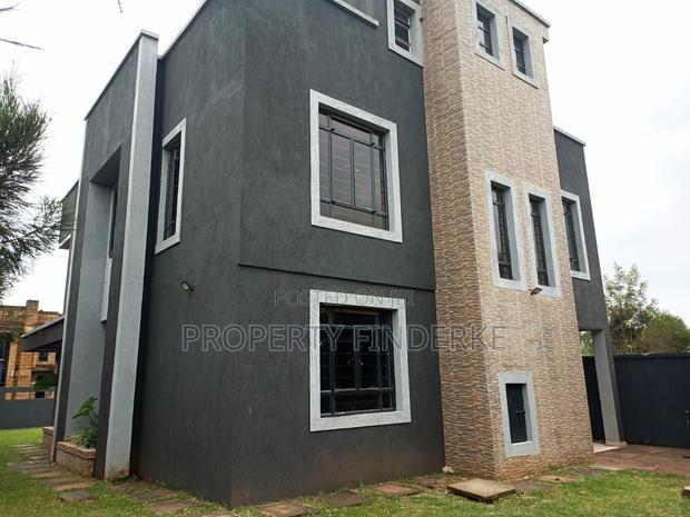 4bdrm Townhouse/Terrace in Kibiku for sale