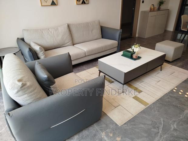 2bdrm Apartment in Gateway Mall Area for sale