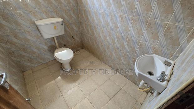 4bdrm Mansion in Kitengela for sale