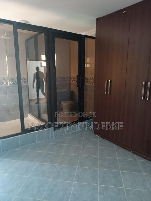 5bdrm Mansion in Kitengela for sale