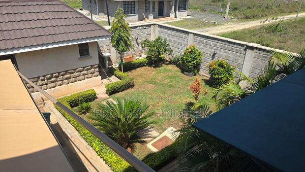 4bdrm Mansion in Kitengela for sale