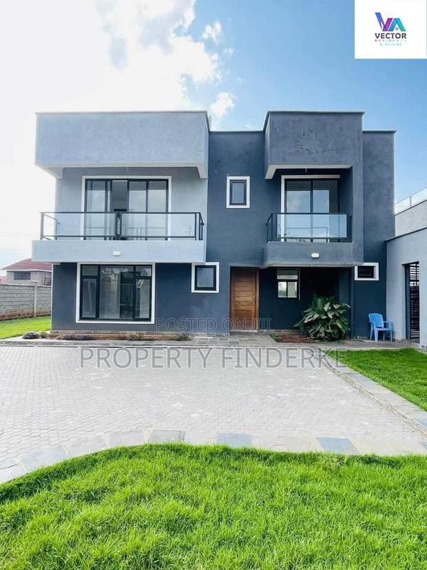 4bdrm Townhouse/Terrace in Chuna, Kitengela for sale