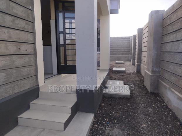 3bdrm Bungalow in Kitengela for sale