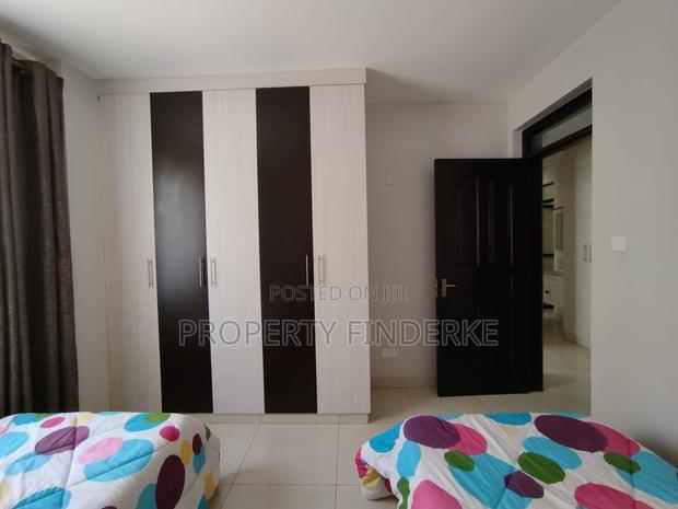 3bdrm Apartment in Gateway Mall Area for sale
