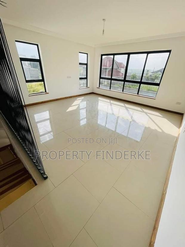 4bdrm Maisonette in Chuna, Kitengela for sale