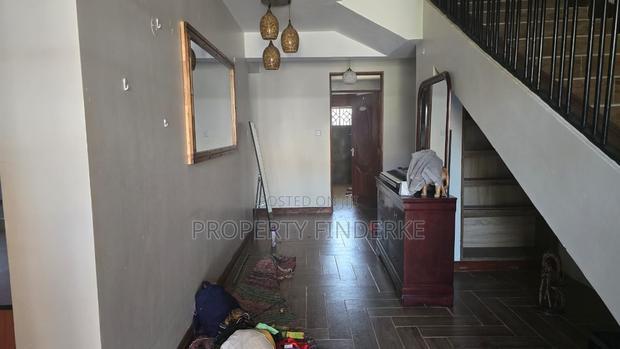 4bdrm Mansion in Kitengela for sale