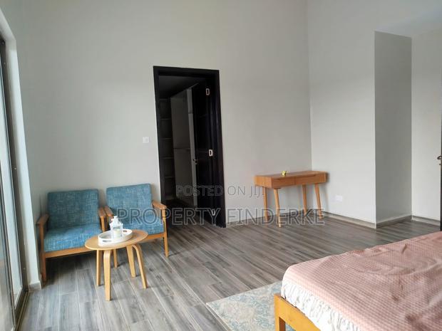 4bdrm Townhouse/Terrace in Katani for sale