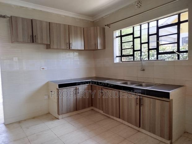 3bdrm Bungalow in Kitengela for rent