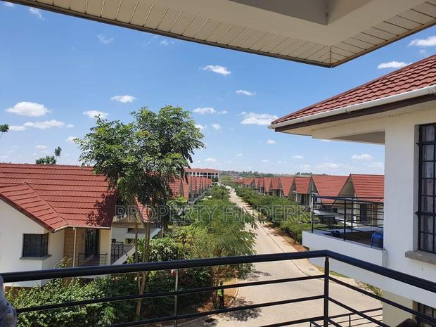 4bdrm Townhouse/Terrace in Kimalat, Kitengela for sale