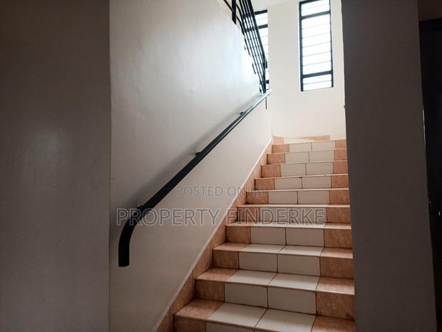 5bdrm Maisonette in Kibiku for sale