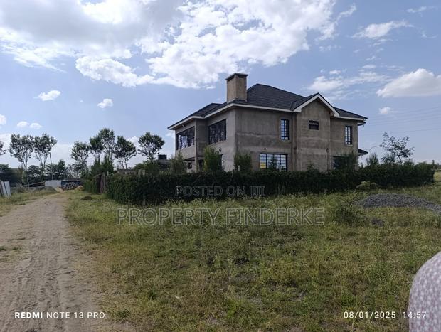 50 * 100ft Plot for Sale in Acacia