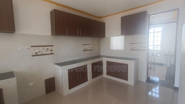 5bdrm Maisonette in Kitengela for sale
