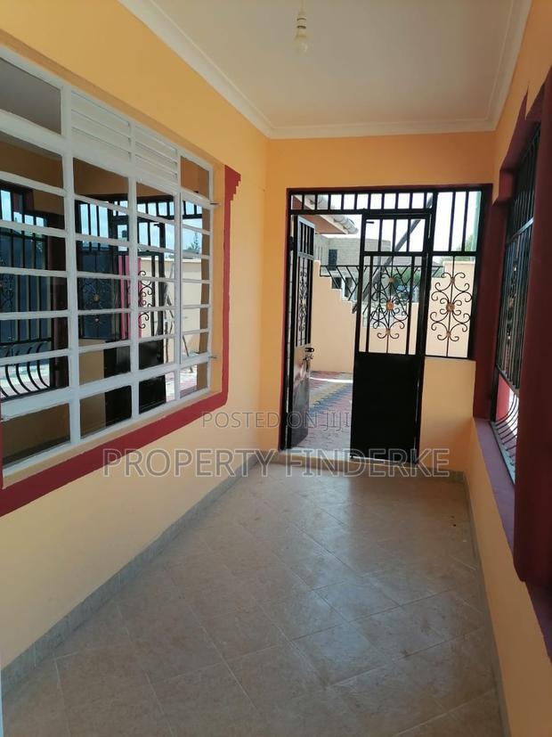 3bdrm Bungalow in Kitengela for sale