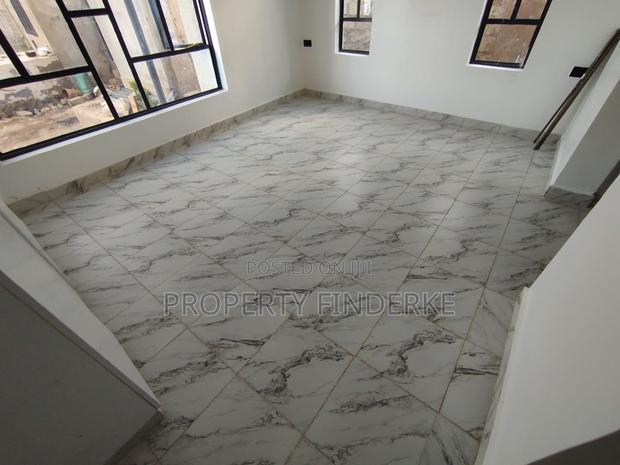 3bdrm Bungalow in Kalimoni for sale