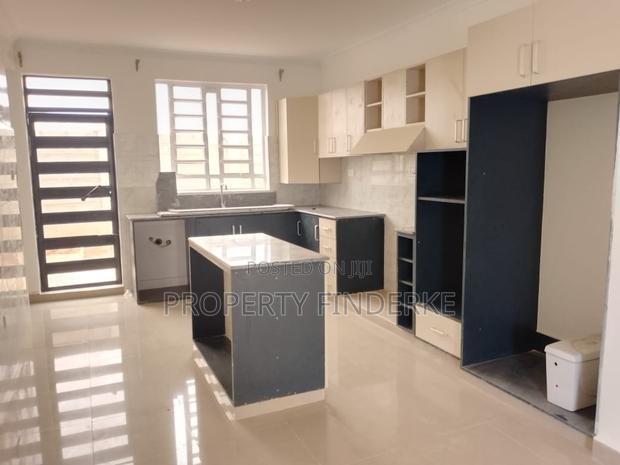 4bdrm Maisonette in Kitengela for sale