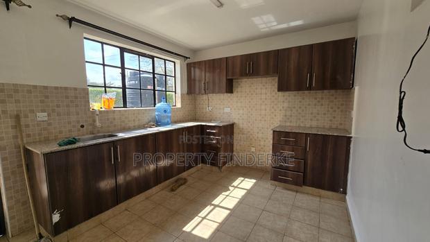 4bdrm Mansion in Kitengela for rent