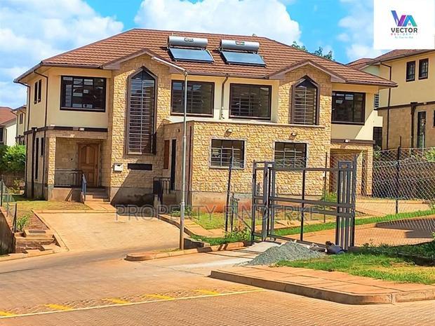 6bdrm Townhouse/Terrace in Runda for sale