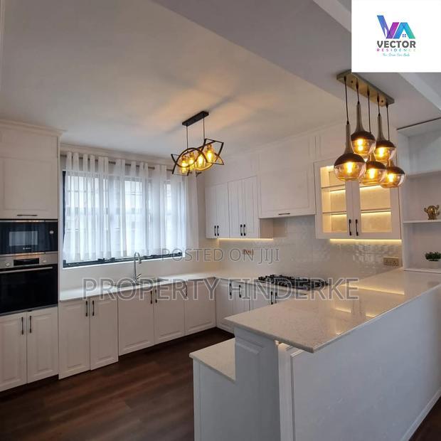 3bdrm Townhouse/Terrace in Kibiku for sale