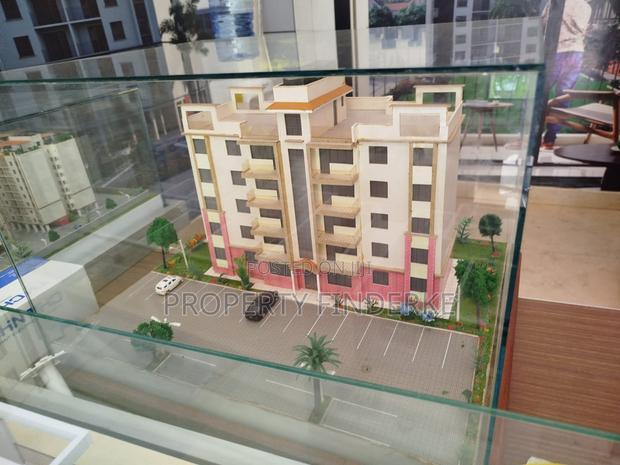 3bdrm Apartment in Gateway Mall Area for sale