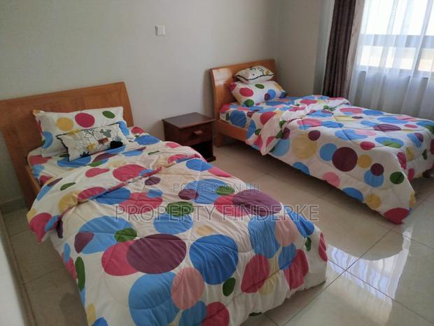 3bdrm Apartment in Gateway Mall Area for sale