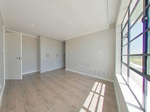 4bdrm Townhouse/Terrace in Yukos, Kitengela for sale