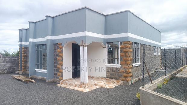 3bdrm Townhouse/Terrace in Acacia, Kitengela for sale