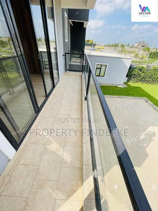4bdrm Townhouse/Terrace in Chuna, Kitengela for sale