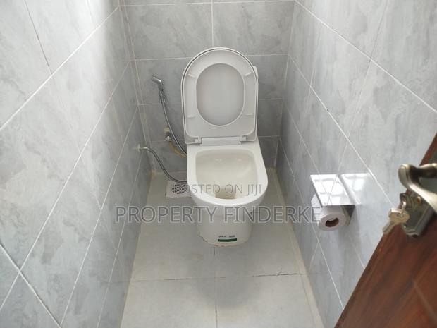 3bdrm Bungalow in Kimbo Estate for sale
