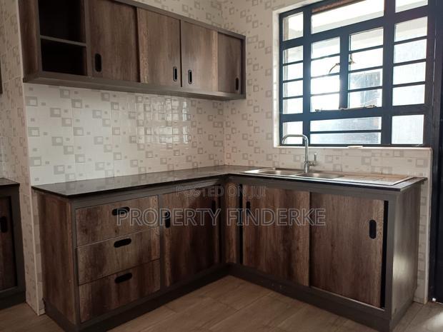 5bdrm Maisonette in Kibiku for sale
