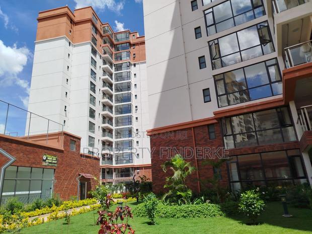 2bdrm Apartment in Gateway Mall Area for sale