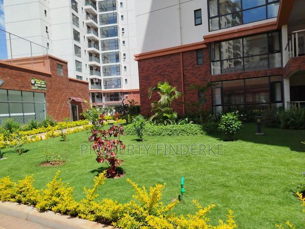 2bdrm Apartment in Gateway Mall Area for sale