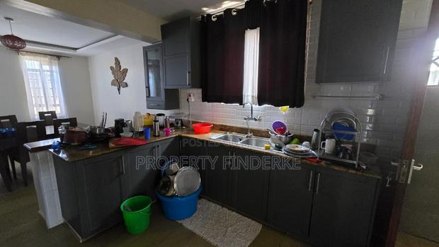 4bdrm Mansion in Kitengela for sale