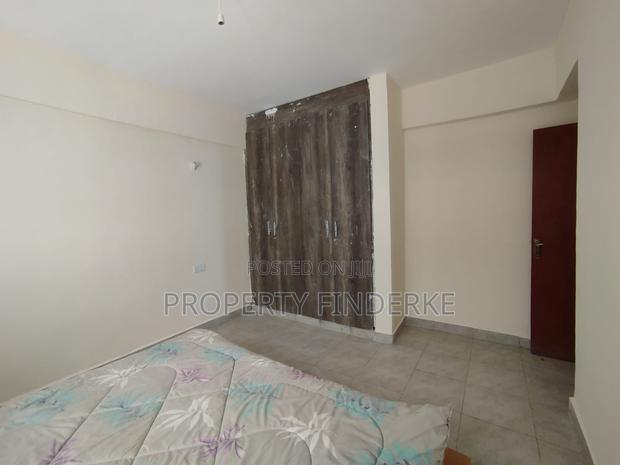 3bdrm Apartment in Gateway Mall Area for sale