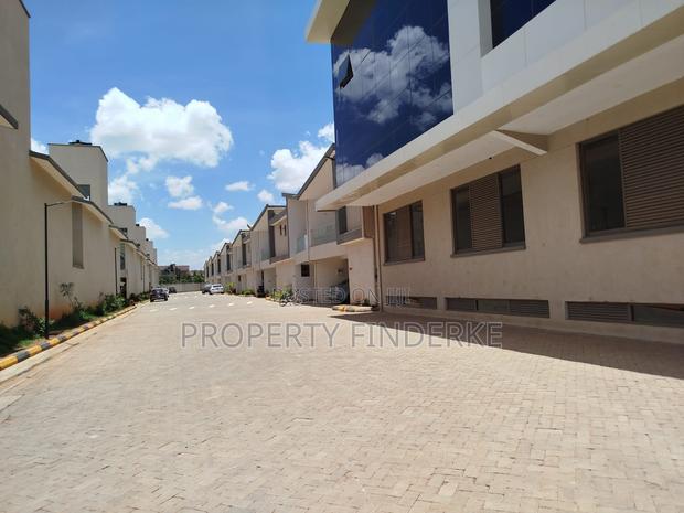 4bdrm Townhouse/Terrace in Katani for sale