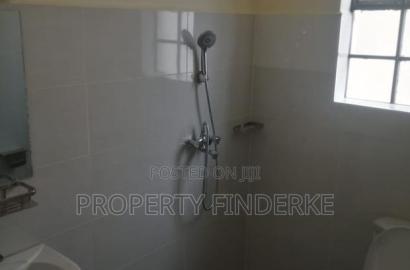 3bdrm Townhouse/Terrace in Kadeya, Oluulua for sale