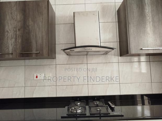 3bdrm Apartment in Gateway Mall Area for sale