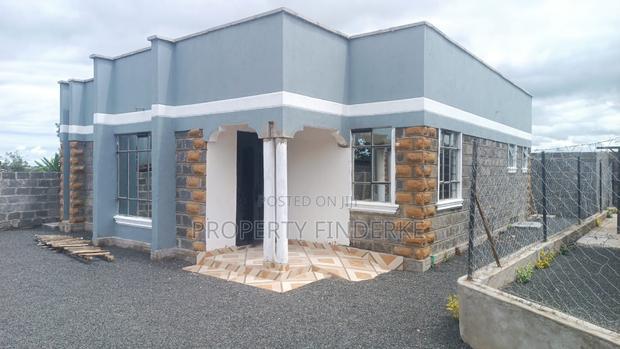 3bdrm Townhouse/Terrace in Acacia, Kitengela for sale