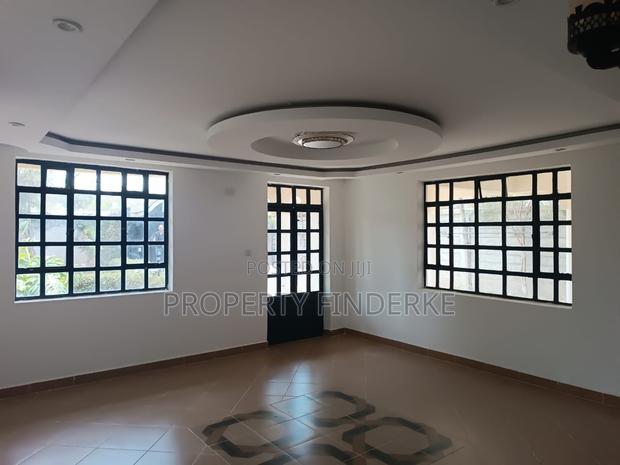5bdrm Mansion in Kitengela for sale