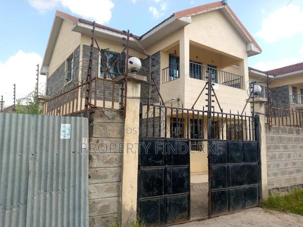 3bdrm Mansion in Yukos, Kitengela for rent