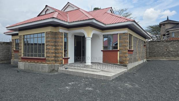 3bdrm Bungalow in Kitengela for sale