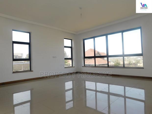 4bdrm Townhouse/Terrace in Chuna, Kitengela for sale