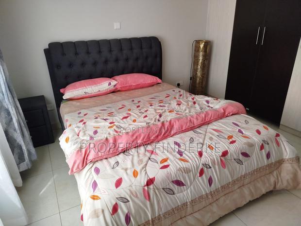 3bdrm Apartment in Gateway Mall Area for sale