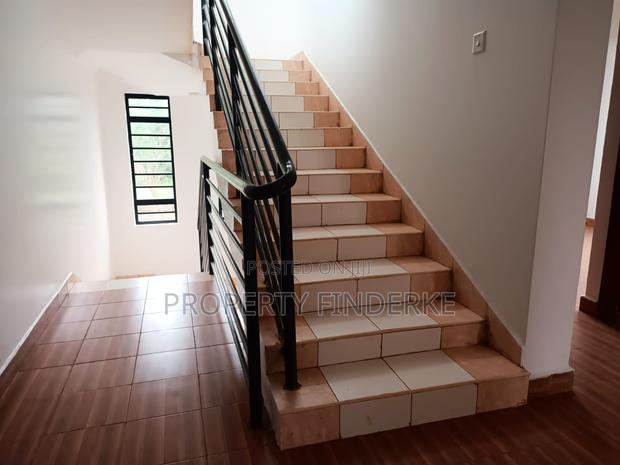 5bdrm Maisonette in Kibiku for sale