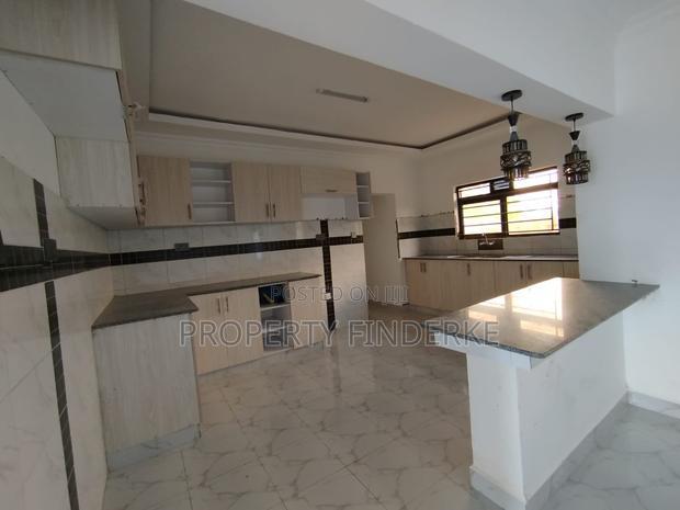 3bdrm Bungalow in Kitengela for sale